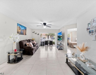 8235 Ibis Club Drive - Photo Thumbnail 10