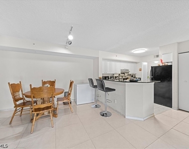 8235 Ibis Club Drive - Photo Thumbnail 8