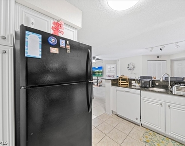8235 Ibis Club Drive - Photo Thumbnail 5