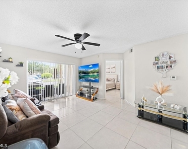 8235 Ibis Club Drive - Photo Thumbnail 11