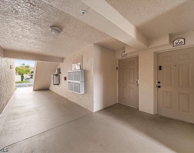 8235 Ibis Club Drive - Photo Thumbnail 3