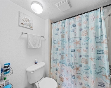 8235 Ibis Club Drive - Photo Thumbnail 19