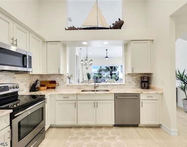 800 Breakaway Lane - Photo Thumbnail 9
