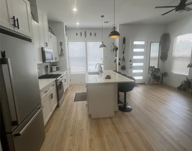 4101 Stassen Street - Photo Thumbnail 3