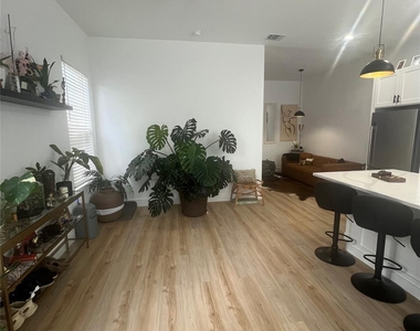 4101 Stassen Street - Photo Thumbnail 2