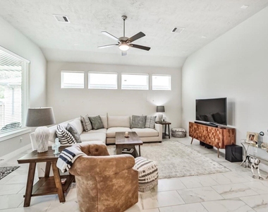 13219 S Salmon River Circle - Photo Thumbnail 6