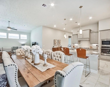 13219 S Salmon River Circle - Photo Thumbnail 17