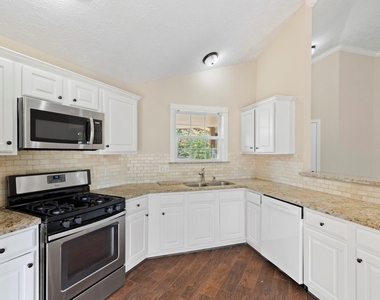 21435 Deerhaven Drive - Photo Thumbnail 10