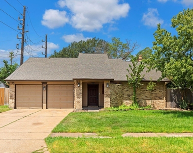 21435 Deerhaven Drive - Photo Thumbnail 1