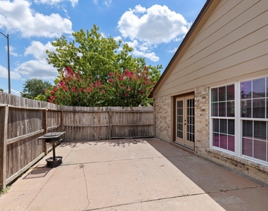21435 Deerhaven Drive - Photo Thumbnail 24