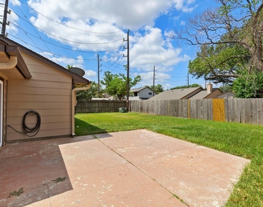 21435 Deerhaven Drive - Photo Thumbnail 25