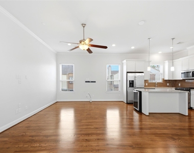 8239 Cambridge Street - Photo Thumbnail 7