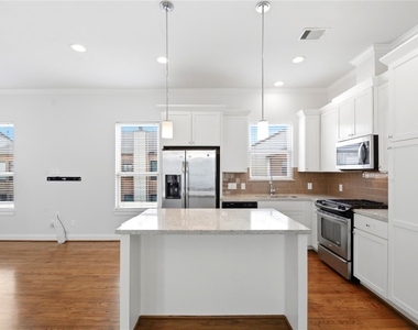 8239 Cambridge Street - Photo Thumbnail 8