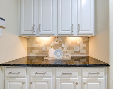 2327 Centerbrook Lane - Photo Thumbnail 9