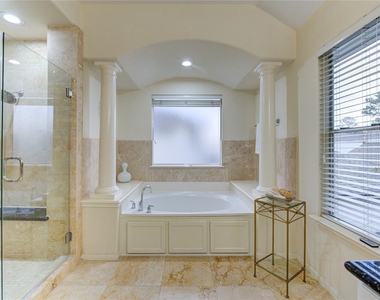 2327 Centerbrook Lane - Photo Thumbnail 38