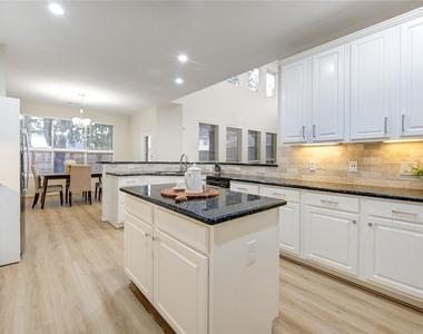 2327 Centerbrook Lane - Photo Thumbnail 11