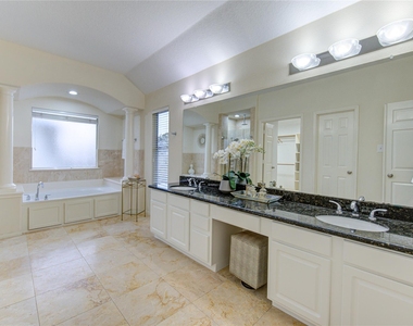2327 Centerbrook Lane - Photo Thumbnail 36