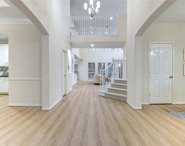 2327 Centerbrook Lane - Photo Thumbnail 4