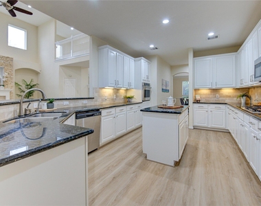 2327 Centerbrook Lane - Photo Thumbnail 15