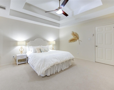 2327 Centerbrook Lane - Photo Thumbnail 32