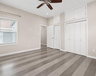 1028 Avenue K - Photo Thumbnail 13