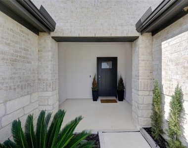 29910 Ousel Falls Lane - Photo Thumbnail 5