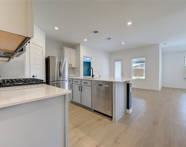 29910 Ousel Falls Lane - Photo Thumbnail 10