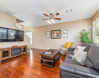 203 W Stedhill Loop Loop - Photo Thumbnail 10