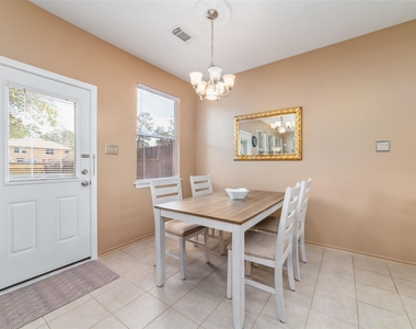 203 W Stedhill Loop Loop - Photo Thumbnail 12