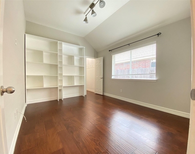 2222 Alberton Lane - Photo Thumbnail 17