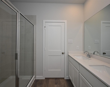 3919 Accolade Crossing - Photo Thumbnail 20