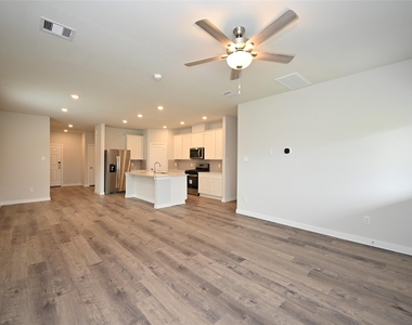 3919 Accolade Crossing - Photo Thumbnail 14