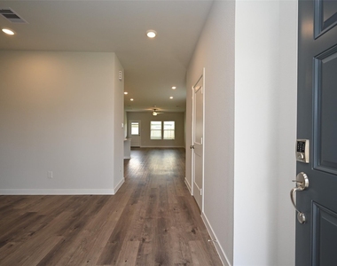 3919 Accolade Crossing - Photo Thumbnail 3