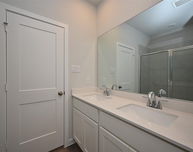 3919 Accolade Crossing - Photo Thumbnail 21