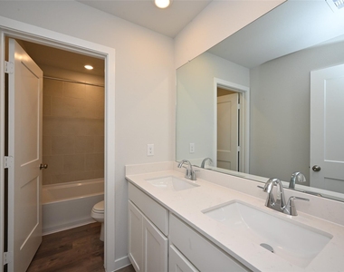 3919 Accolade Crossing - Photo Thumbnail 28