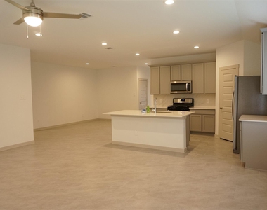 3966 Canyon Shore Lane - Photo Thumbnail 4