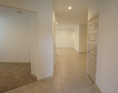 3966 Canyon Shore Lane - Photo Thumbnail 1