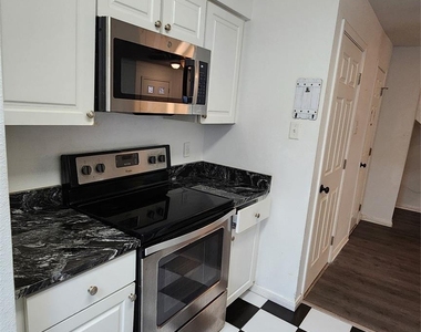 3600 Jeanetta Street - Photo Thumbnail 13