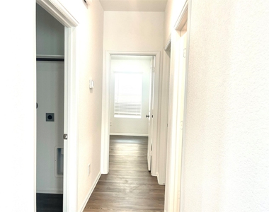 17477 Rosewood Manor Lane Lane - Photo Thumbnail 9