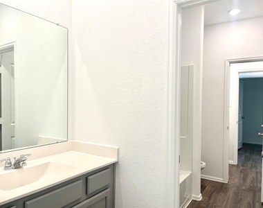 17477 Rosewood Manor Lane Lane - Photo Thumbnail 17
