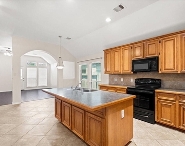 13306 Brantfield Park Lane - Photo Thumbnail 8