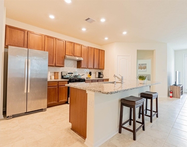 2114 Damasi Ln - Photo Thumbnail 11