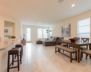 2114 Damasi Ln - Photo Thumbnail 5