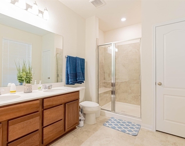 2114 Damasi Ln - Photo Thumbnail 23