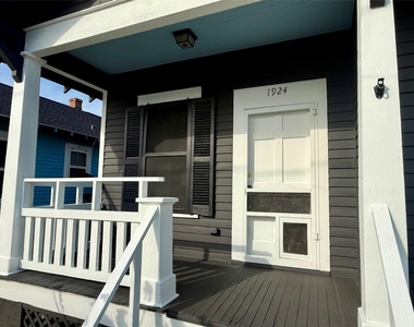 1924 26th Street - Photo Thumbnail 1