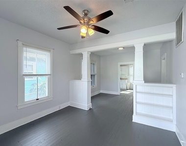 1924 26th Street - Photo Thumbnail 4