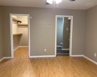 6005 Beech Drive - Photo Thumbnail 12