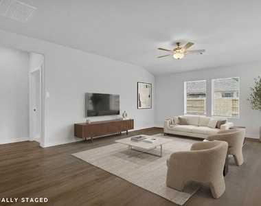2634 Chivalry Lane - Photo Thumbnail 13