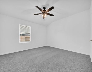 2634 Chivalry Lane - Photo Thumbnail 28