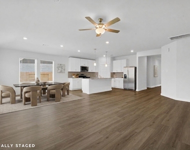 2634 Chivalry Lane - Photo Thumbnail 15